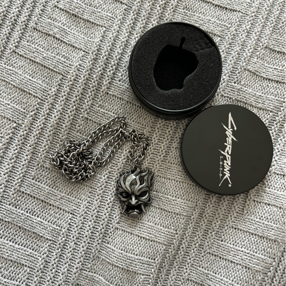 Cyberpunk 2077 samurai no future necklace